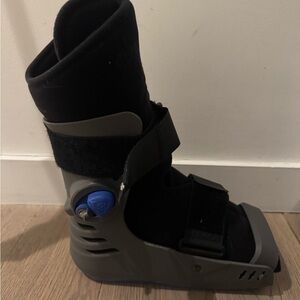 Adjustable Black and Gray Walking Boot